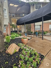 Building Photo - 3501 Renzel Blvd