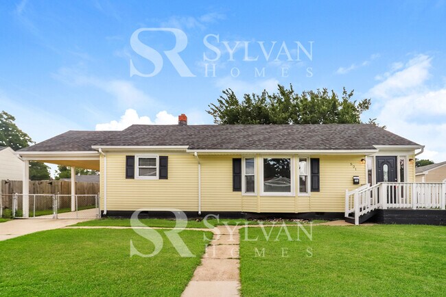 Foto del edificio - Immaculately kept 4 bedroom, 2 bathroom home
