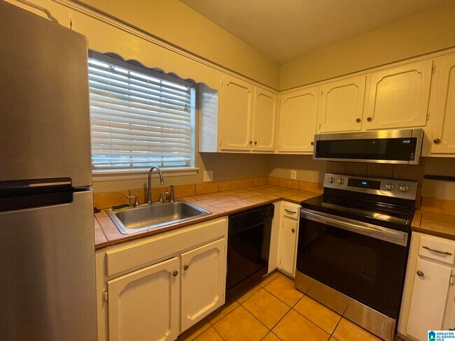 Foto del edificio - 2617 Southbury Cir