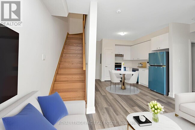 Photo du bâtiment - 12860-12860 Yonge St