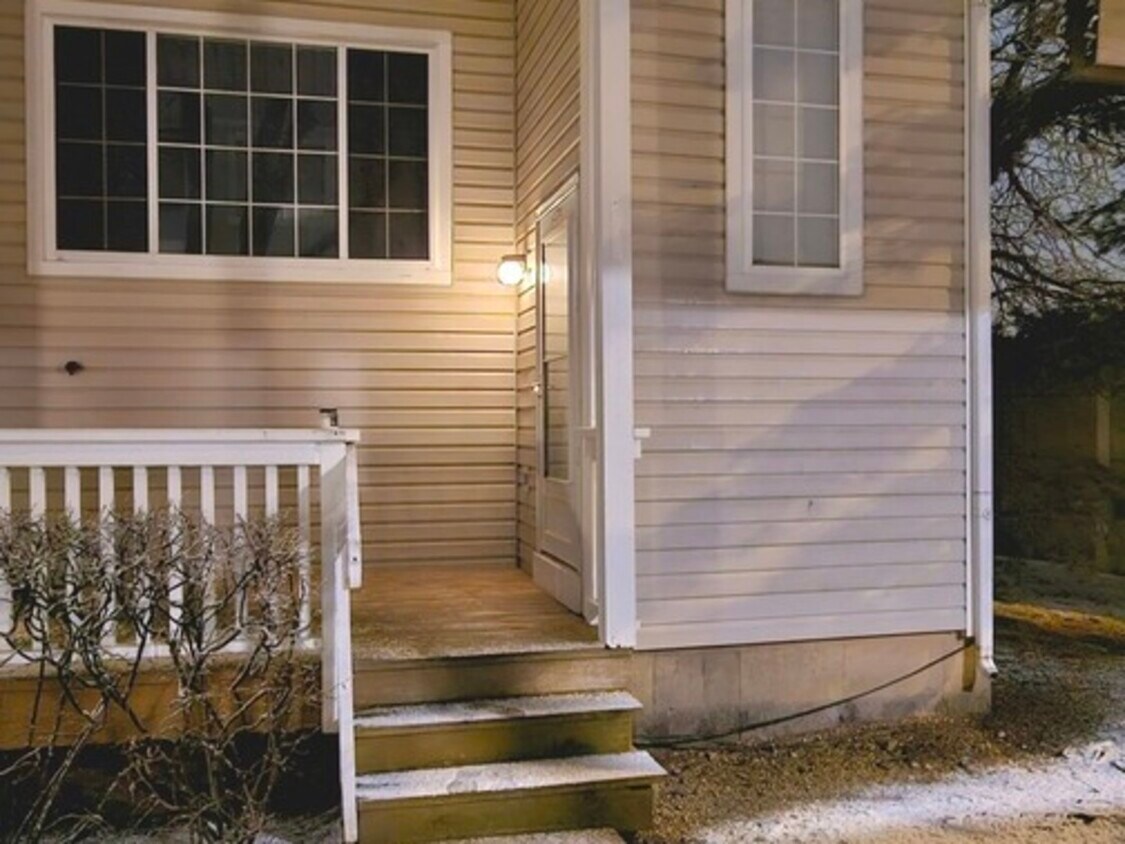 6404 Fremont Dr, Hanover Park, IL 60133 Townhome Rentals in Hanover