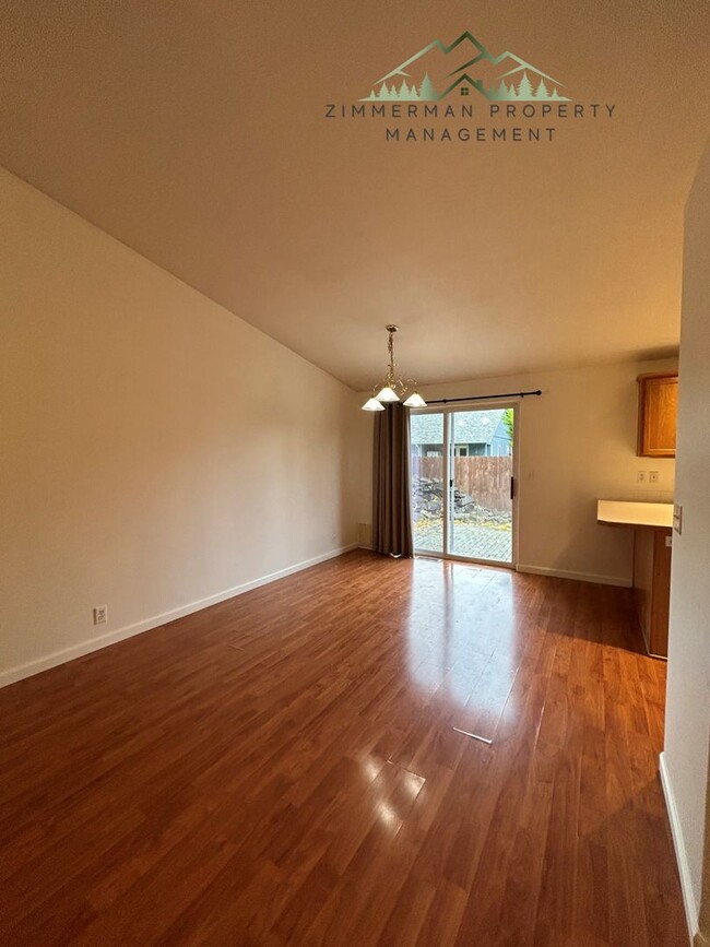 Foto del edificio - 3 Bedroom Home In Santa Clara!