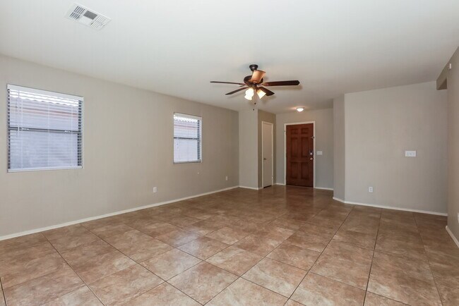 Foto del edificio - 2081 E Paso Fino Dr