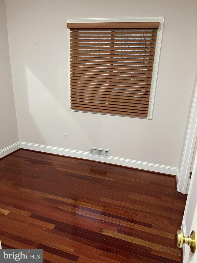 Building Photo - 4400 San Carlos Dr