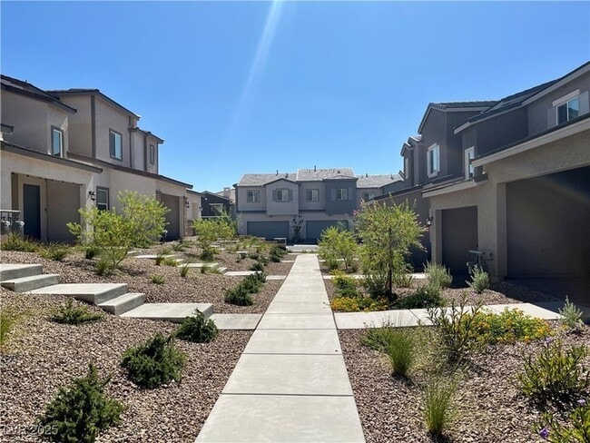 Building Photo - 10777 Evelyn Yard Ct
