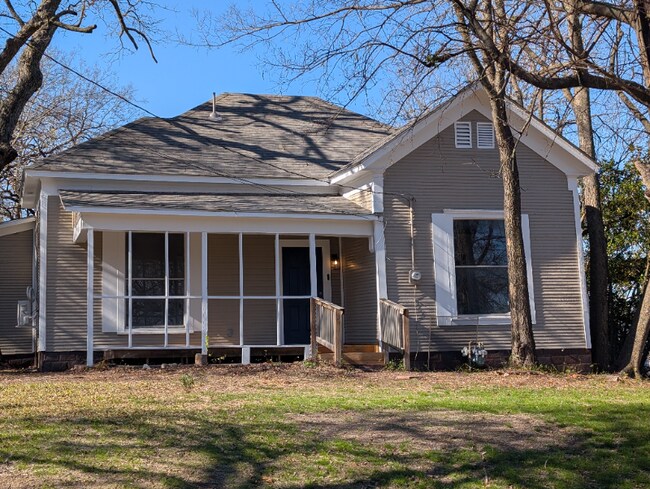 Foto del edificio - 1007 Bois D'Arc St