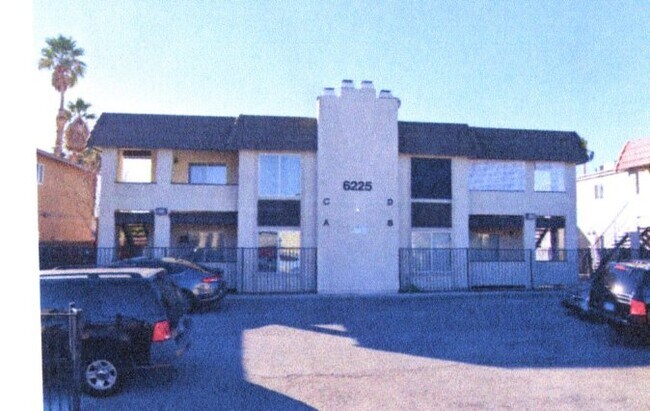 Building Photo - 6225 Bellota Dr