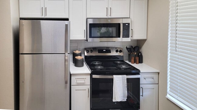 Building Photo - Aspen Lodge