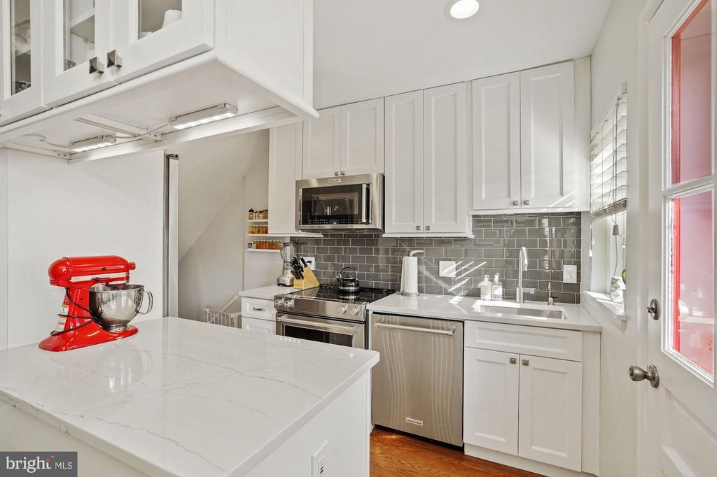 Foto principal - 2878 S Buchanan St