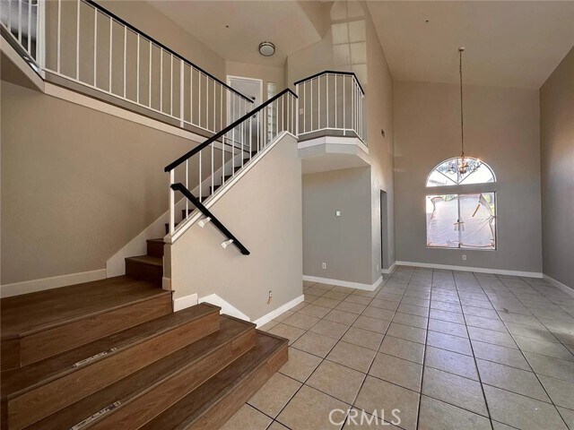 Foto del edificio - 15476 Old Castle Rd