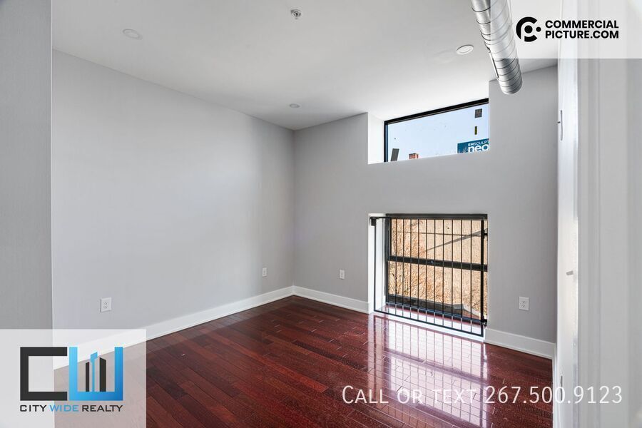 Foto principal - 929 Marlborough St