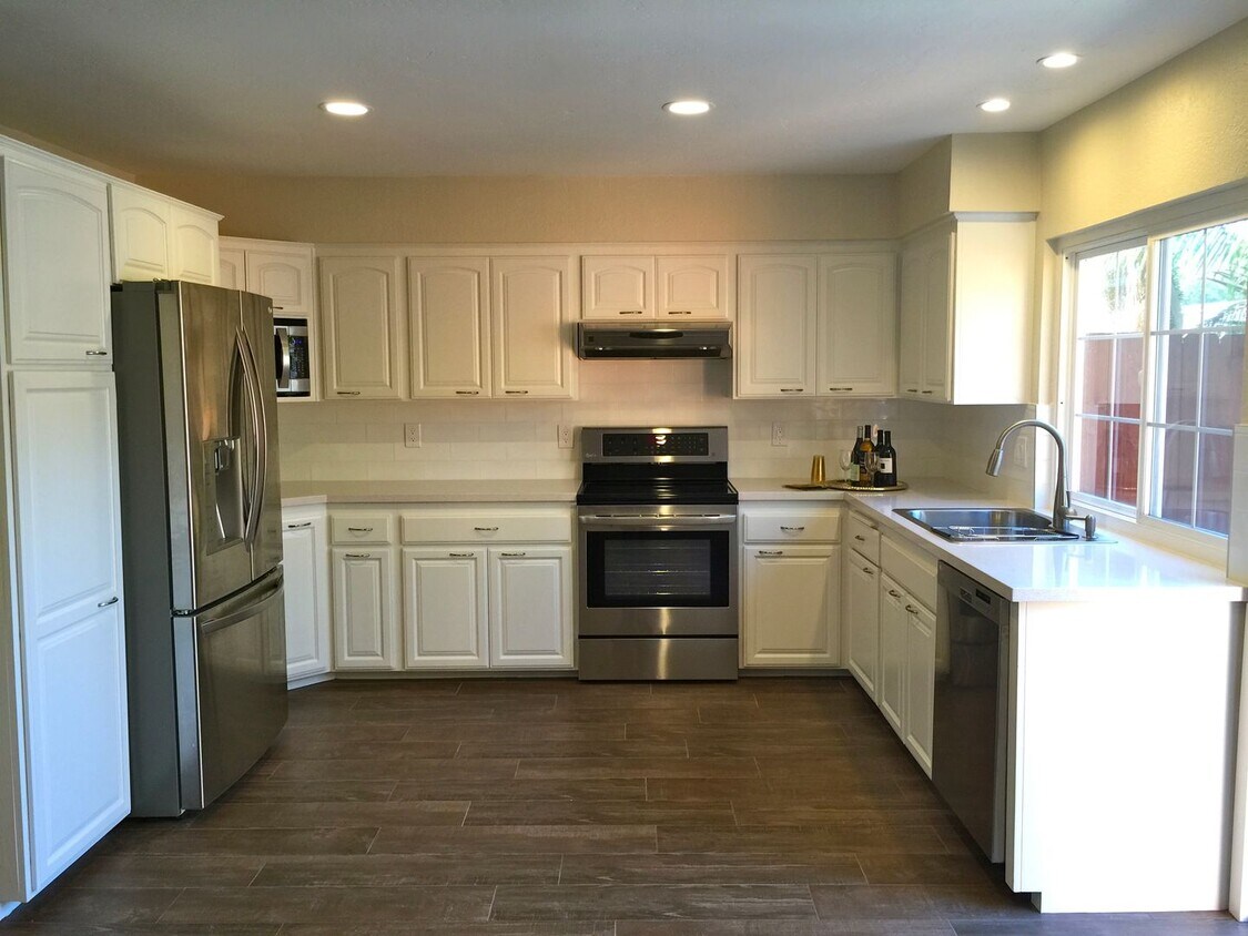 Primary Photo - NEW! 3BD/2.5BA Home Available in Carlsbad!