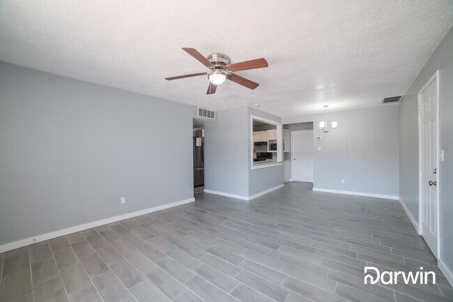 Building Photo - 2816 W Marshall Avenue, Phoenix, AZ 85017