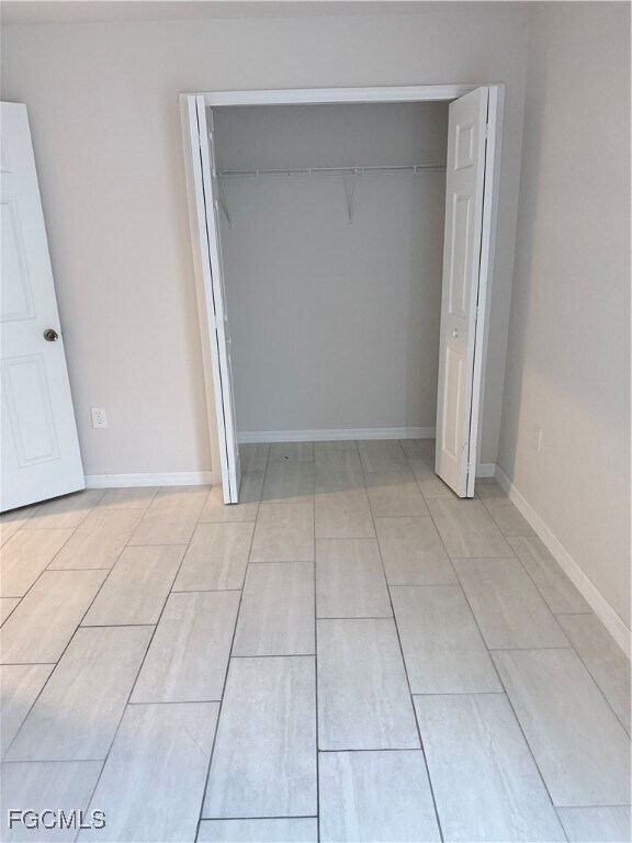 Foto del edificio - 1210 Cape Coral Pkwy W