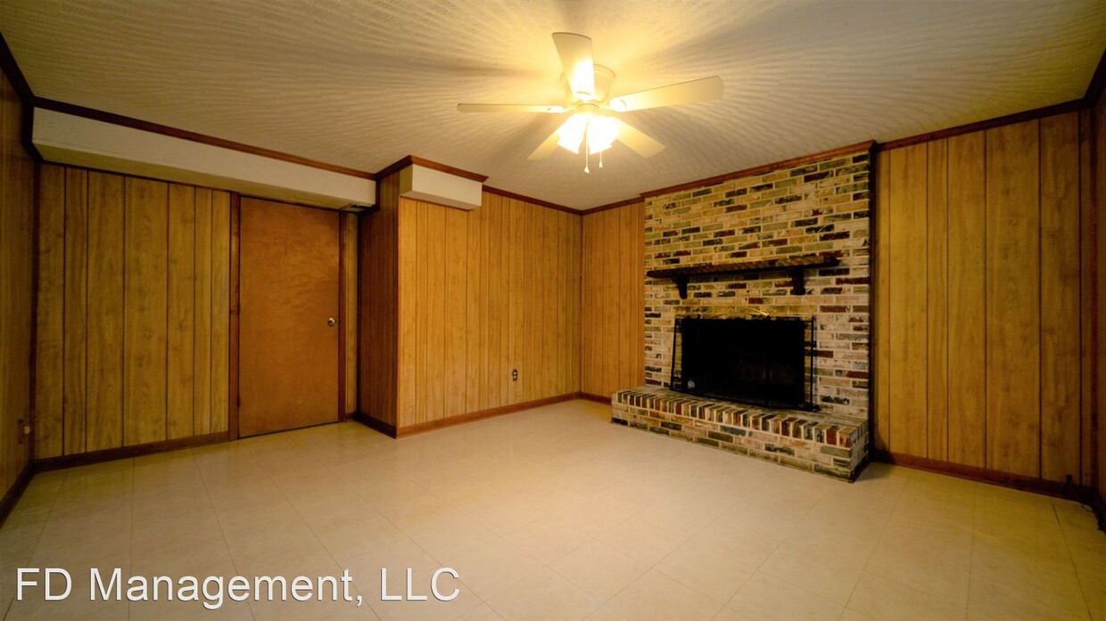 Foto principal - 3 br, 1.5 bath House - 130 Margaret Drive