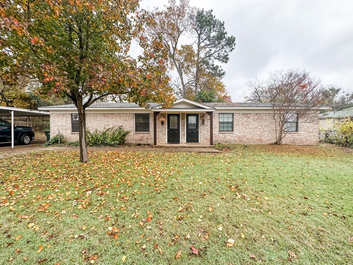 406 E Wells St, Tyler, TX 75701 Townhome Rentals in Tyler TX