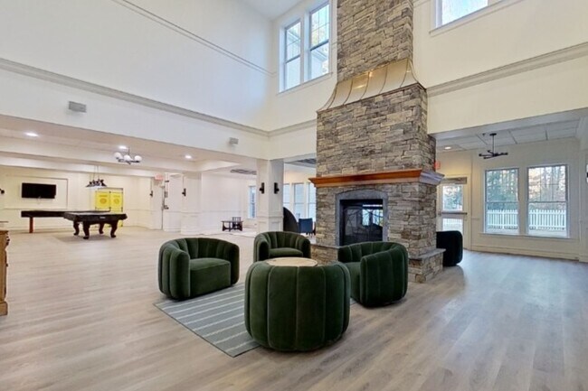 Building Photo - The Meridian