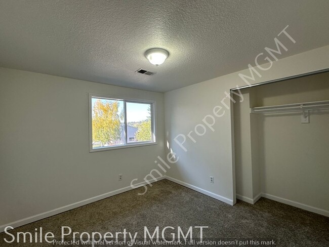 Building Photo - Refresh interior and Exterior Paints