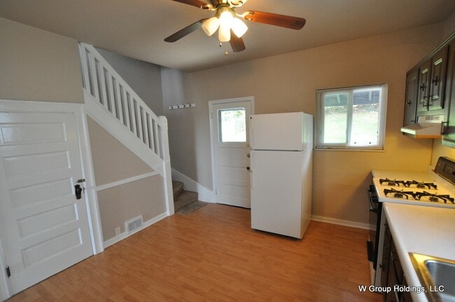 Building Photo - Charming Home in Convenient Pittsburgh Loc...