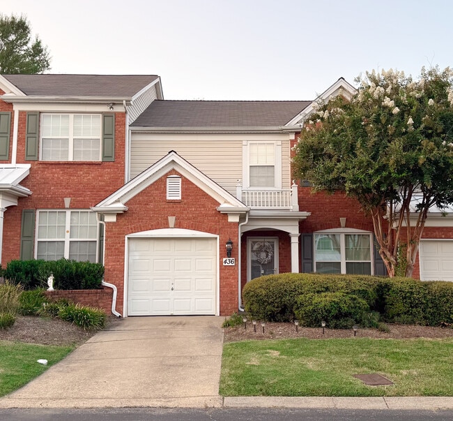 Building Photo - 436 Old Towne Dr