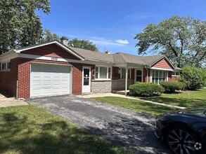 Building Photo - 2652 Woodworth Pl