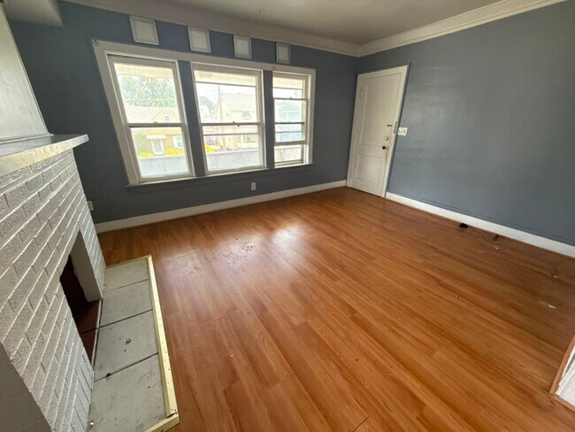 Foto del edificio - 4822 E 84th St