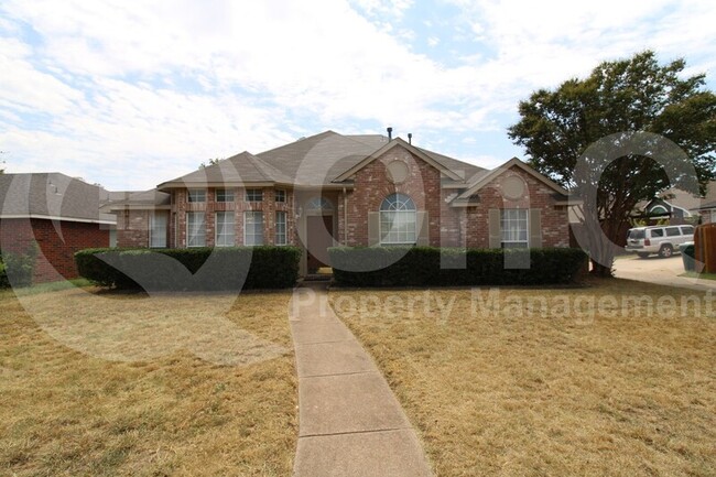 Building Photo - 900 Bray St