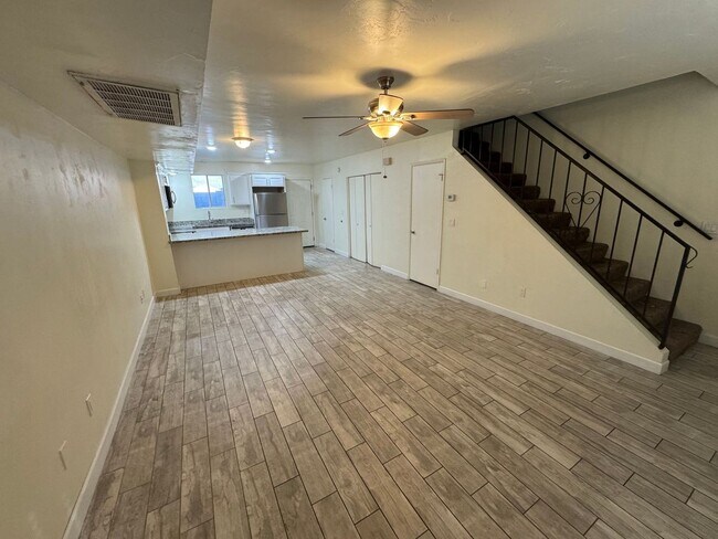 Foto del edificio - 6140 W Townley Ave