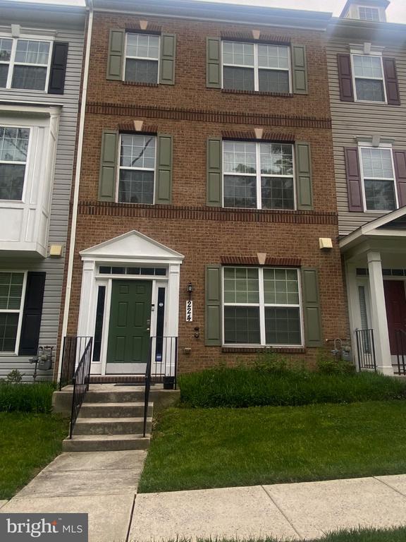 Foto del edificio - 224 Ironwood Manor Dr