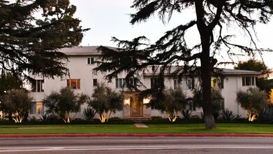 Building Photo - 4700 Los Feliz Blvd
