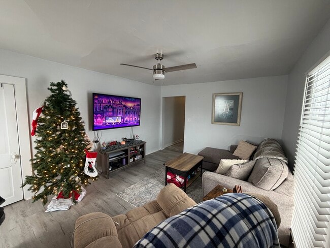 Building Photo - 207 S Jefferson St