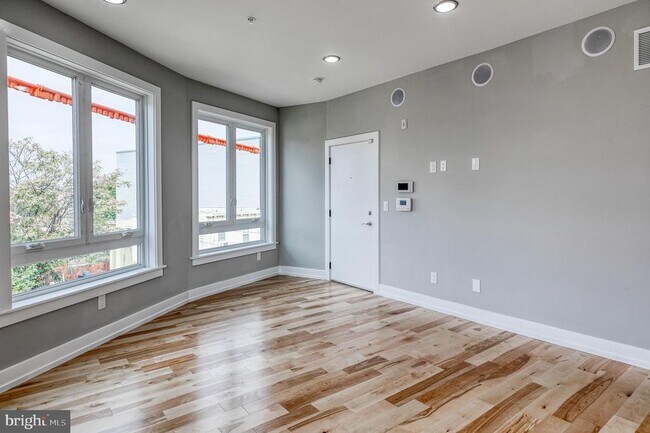 Foto del edificio - 1917 N Lawrence St