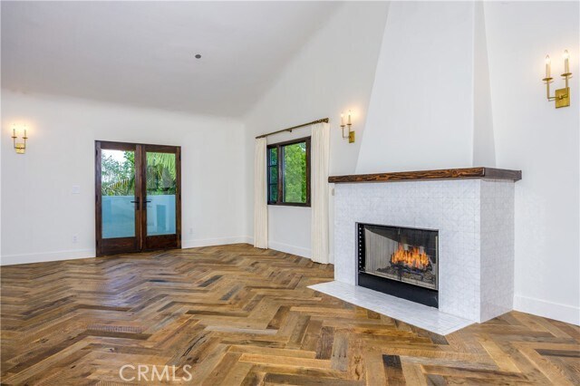 Building Photo - 511 N Orange Dr