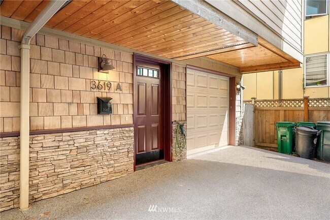Foto del edificio - 3619 Phinney Ave N