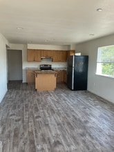Building Photo - 391 S Sanderson Way