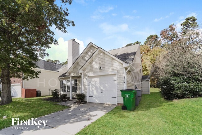 Foto del edificio - 7008 Hidden Creek Dr