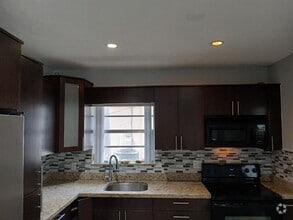 Building Photo - 2111 N 57th Terrace