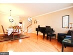 Primary Photo - 216 Warwick Way