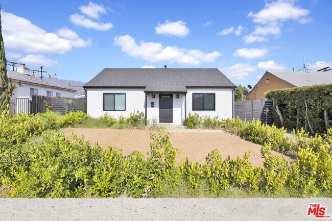 Foto del edificio - 2206 N Brighton St