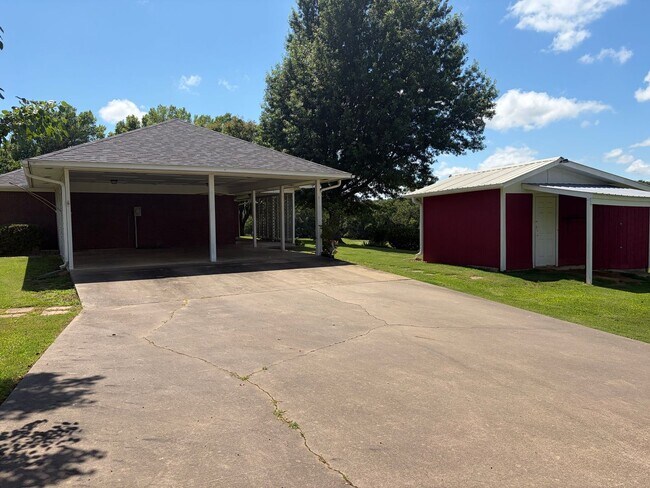 Building Photo - 3 Bedroom and 2 Bathroom House in Mansfield, Arkansas