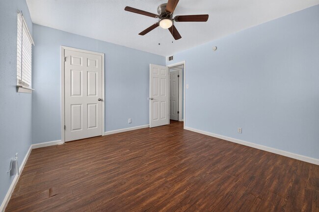 Foto del edificio - 3425 Willowrun Dr