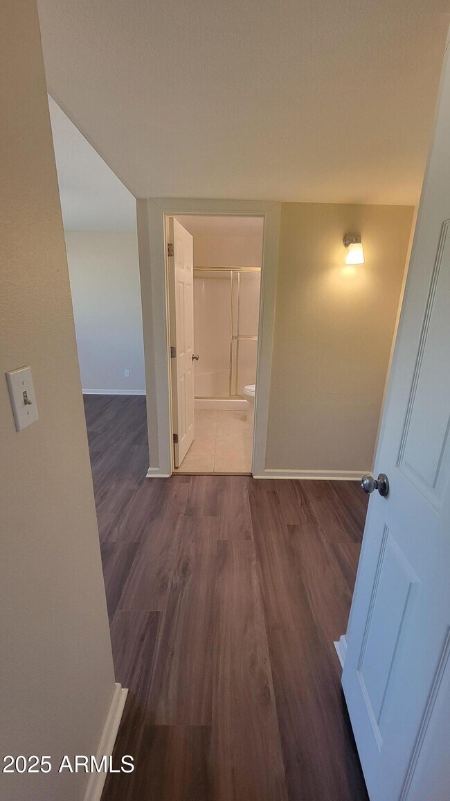 Building Photo - 1648 E Laguna Dr