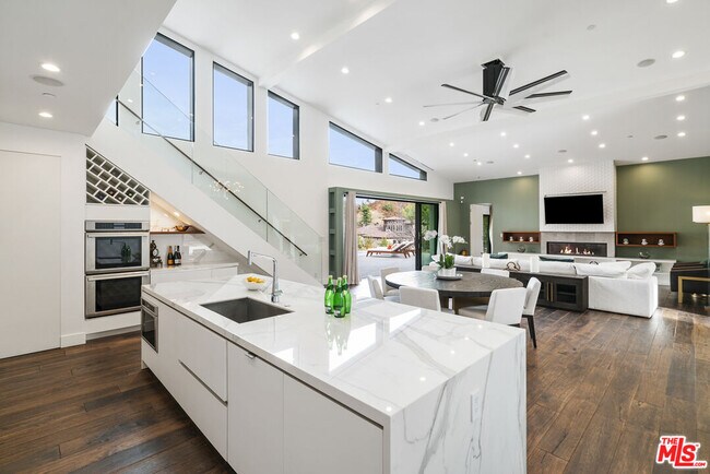 Foto del edificio - 31830 Lobo Canyon Rd