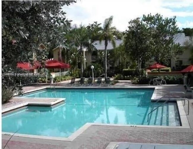 Building Photo - 1069 Coral Club Dr