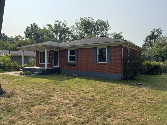 Building Photo - 2538 Veronica Dr