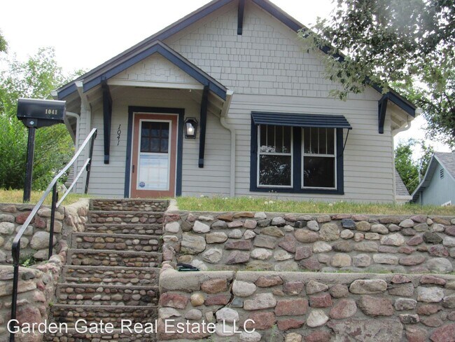 Foto del edificio - 3 br, 2 bath House - 1041 S. McKinley St.