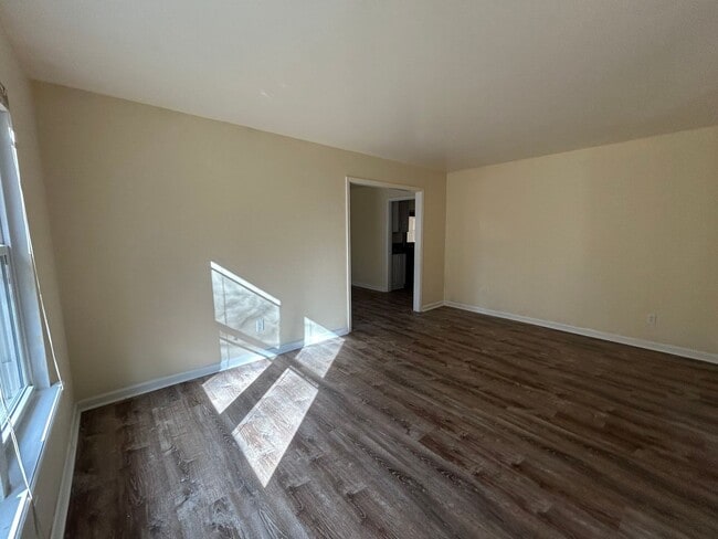 Building Photo - 2637 Old Jonesboro Rd