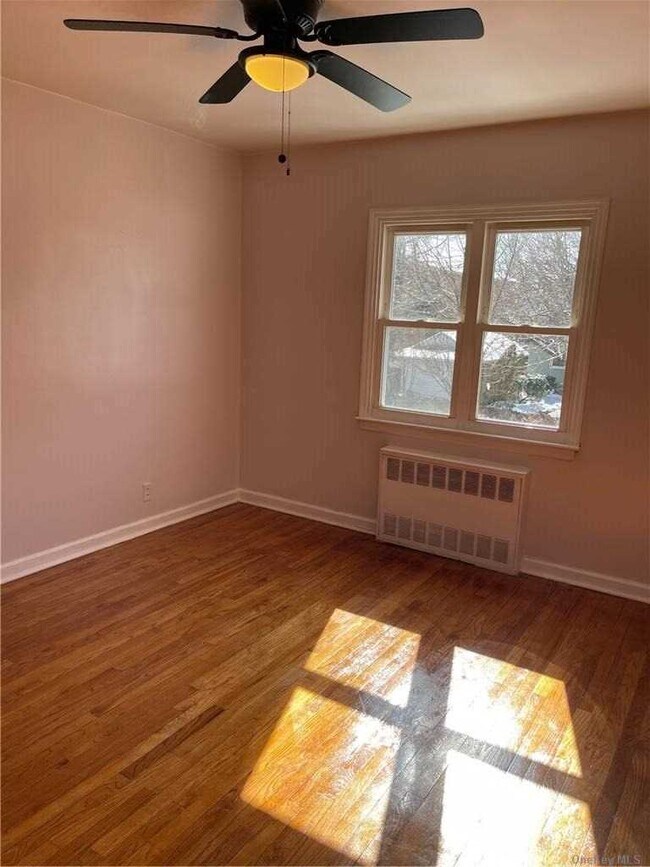 Foto del edificio - 171-54 46th Ave