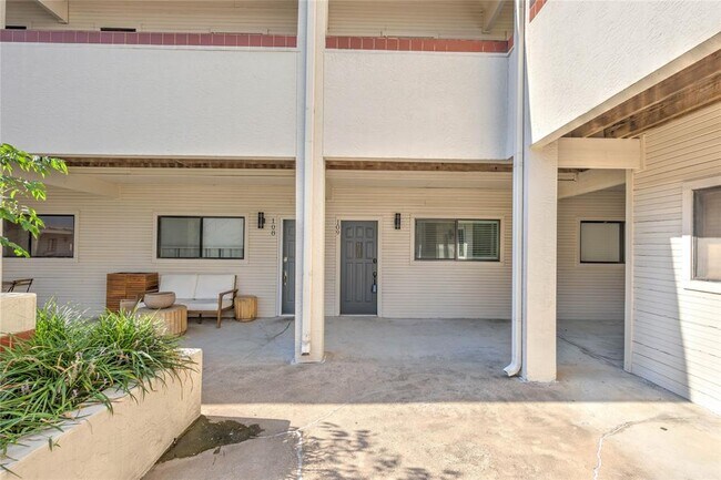 Foto del edificio - 2605 Enfield Rd