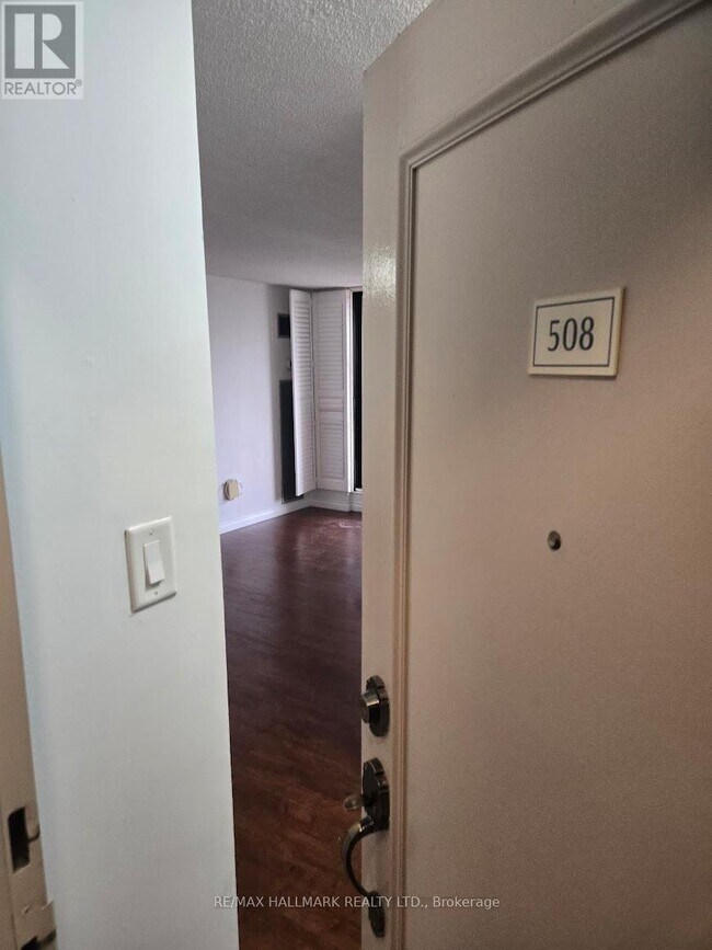 Building Photo - 3 Lisa St.